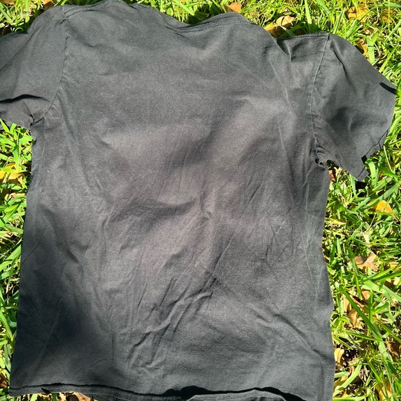 2021 HALLOWEEN HORROR NIGHTS “CHUCKY” GRAPHIC TEE - Picture 2 of 2